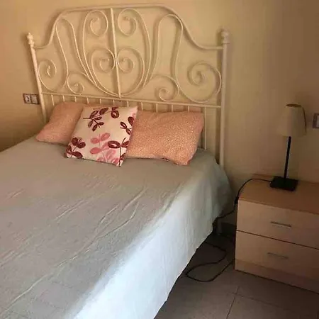 Comfortable Quiet Apartment On Second Floor